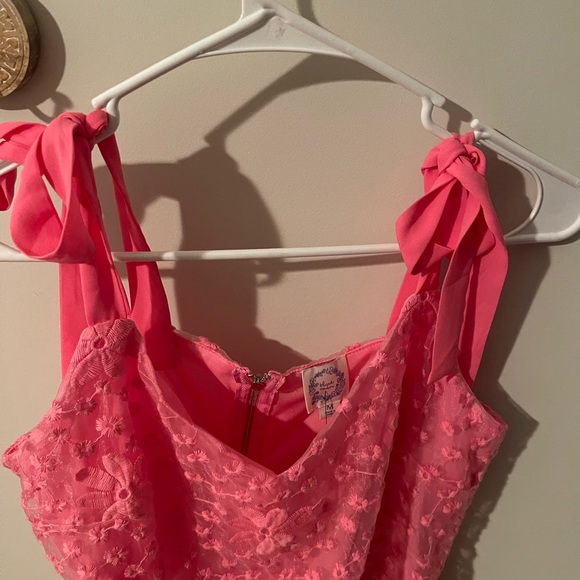 NWT Barbiecore 💖 Francesca’s Blue Rain Pink Floral Tie Shoulder Dress Size M - Picture 3 of 8